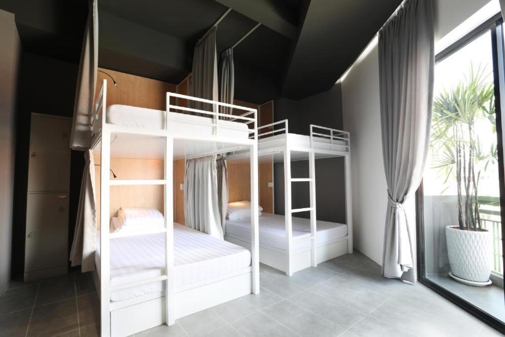 Sky Hotel Central Phnom Penh - Rooms & Apartments Rum bild