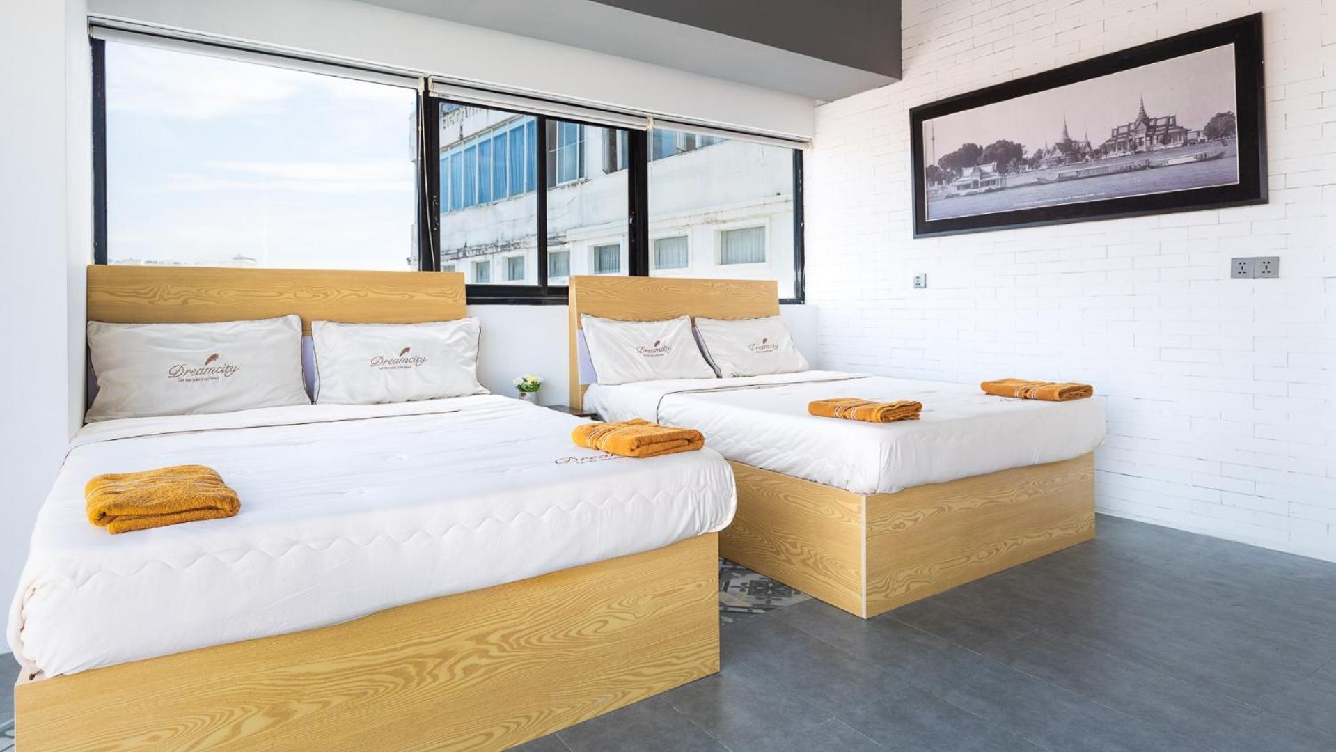 Sky Hotel Central Phnom Penh - Rooms & Apartments Exteriör bild