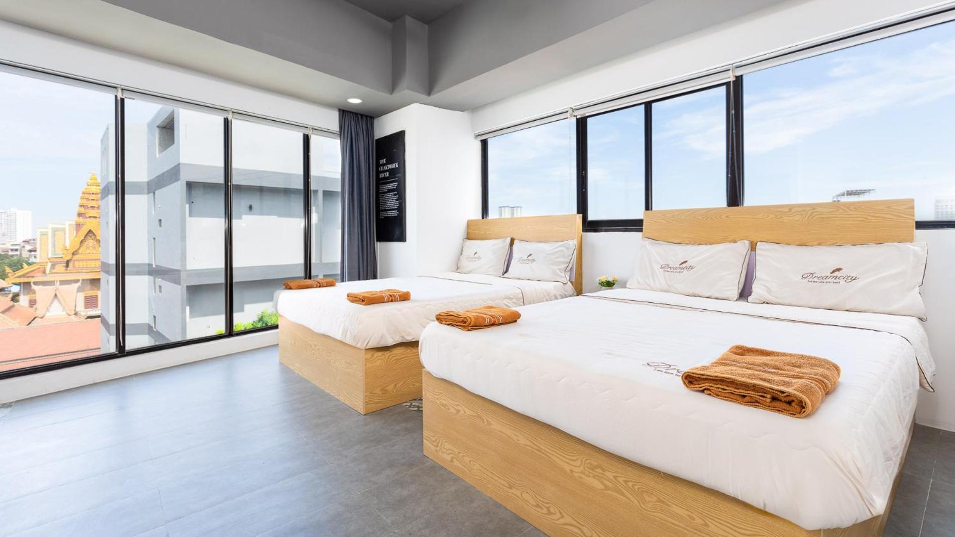 Sky Hotel Central Phnom Penh - Rooms & Apartments Exteriör bild